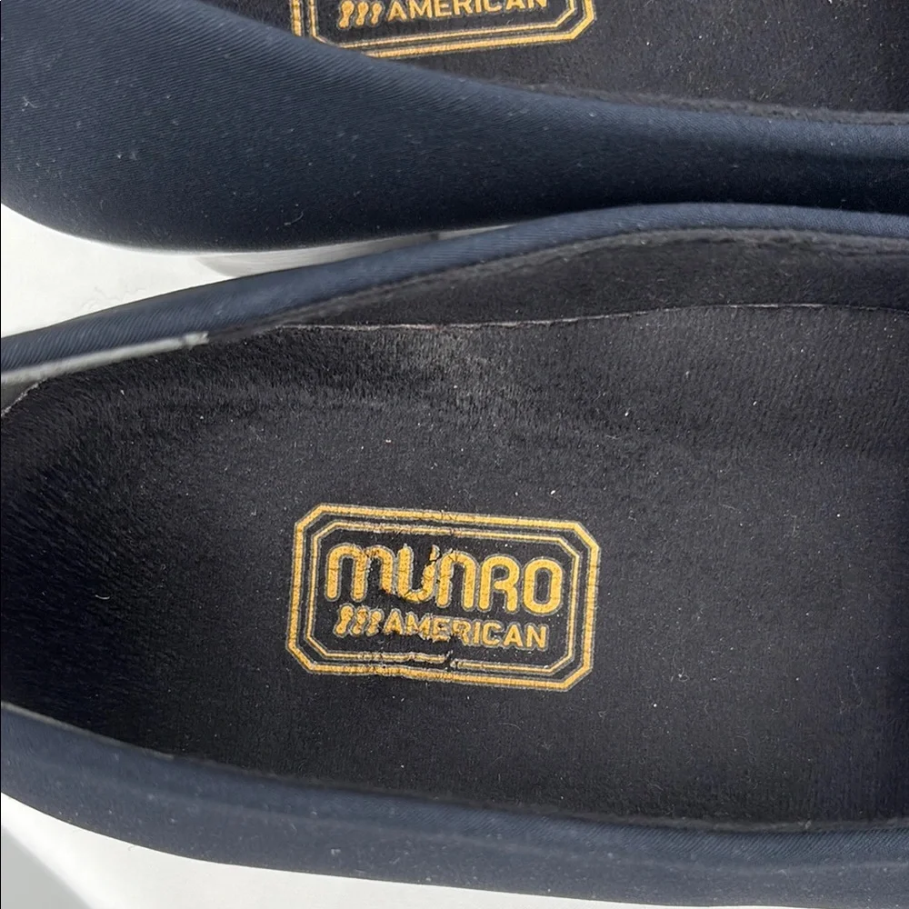 Munro Elegant Black Women's Heels, Size 9.5 - Picture 5 of 6